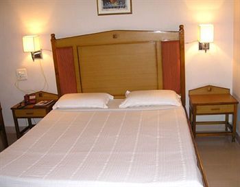 Rukmini Riviera Hotel Hyderabad Luaran gambar