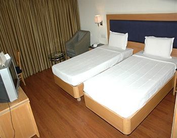Rukmini Riviera Hotel Hyderabad Luaran gambar
