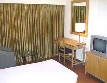 Rukmini Riviera Hotel Hyderabad Luaran gambar
